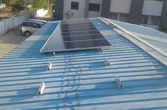 Chi tiết thi công giúp hệ thống điện mặt trời mái tôn vận hành bền và an toàn.