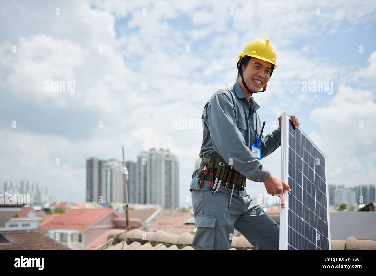Khảo sát và lắp đặt điện mặt trời thực tế tại nhà phố ở TPHCM