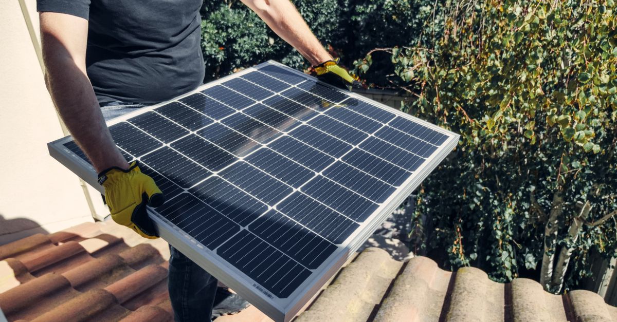 Chuẩn bị hồ sơ và khảo sát kỹ thuật trước khi đăng ký điện mặt trời.